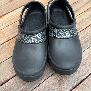 Black CROCS Sz 8
